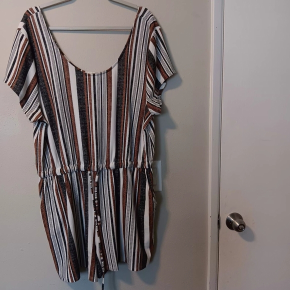 Striped Scoop Neck Romper in White, Brown & Black - Picture 8 of 12